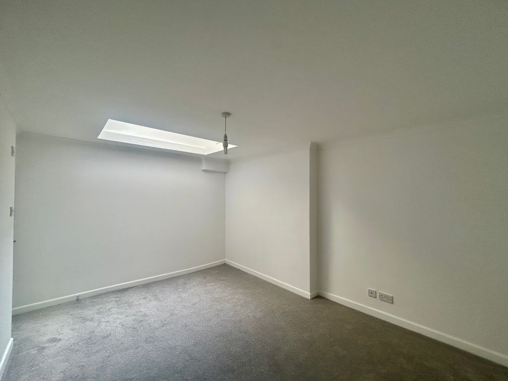 Additional image 22 of 2 bed flat for saleAlta Vista Road, Paignton TQ4