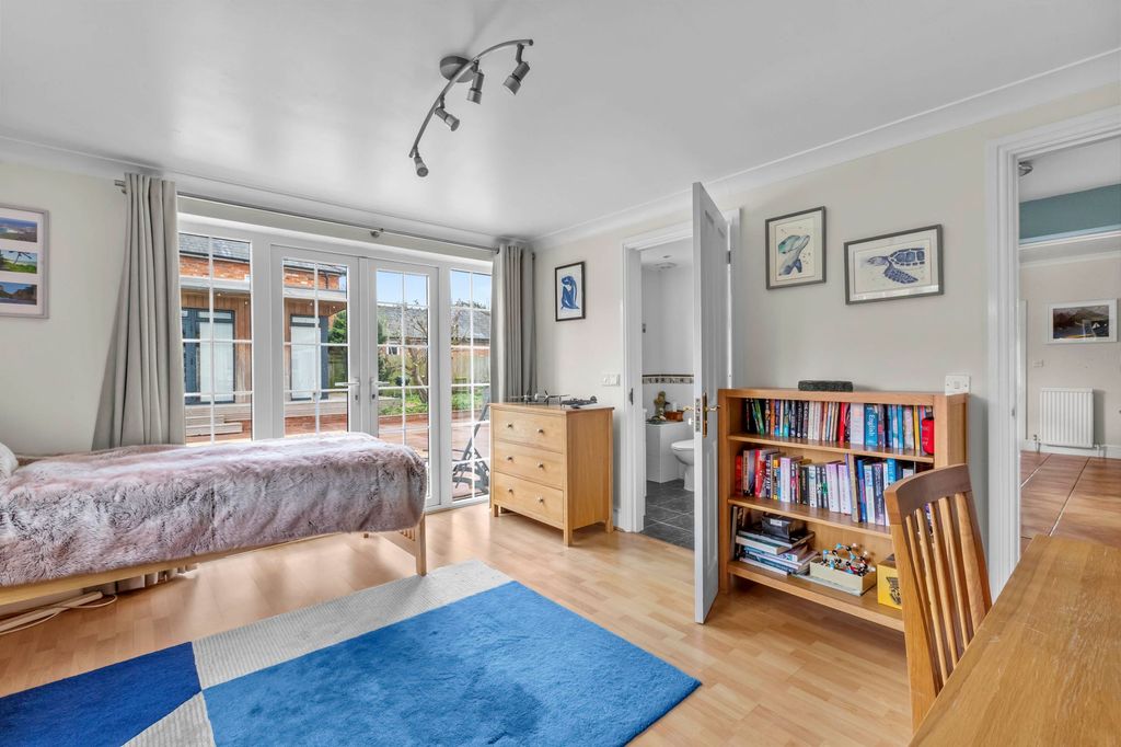 Additional image 7 of 4 bed detached house for saleIlmer, Princes Risborough HP27