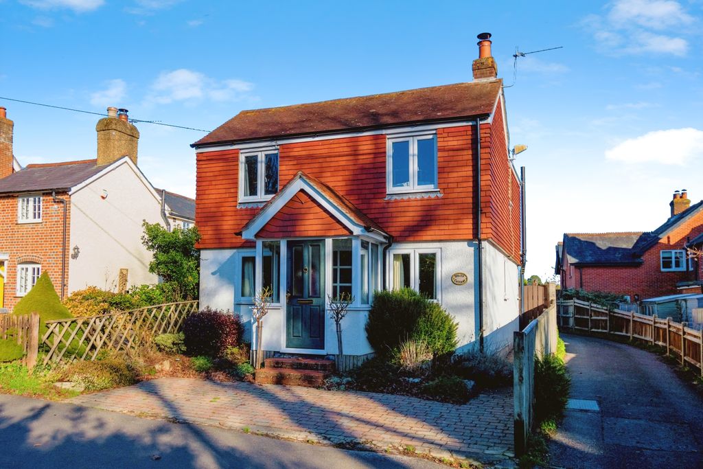 Additional image 15 of 3 bed cottage for salePikes Hill, Lyndhurst, Hampshire SO43