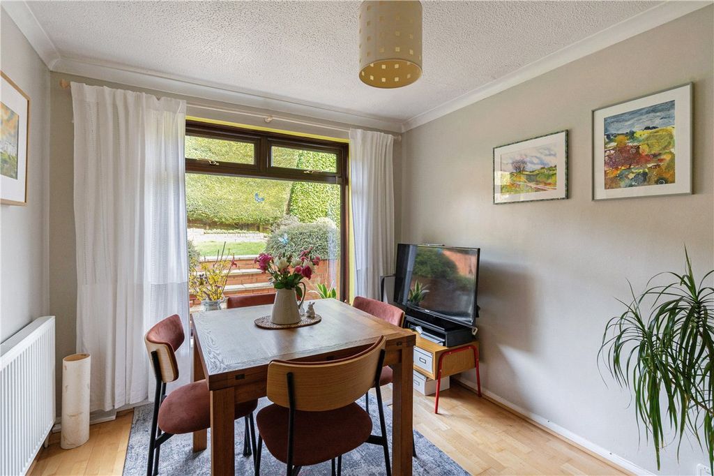 Additional image 3 of 4 bed detached house for saleHughes Close, Marlborough, Wiltshire SN8