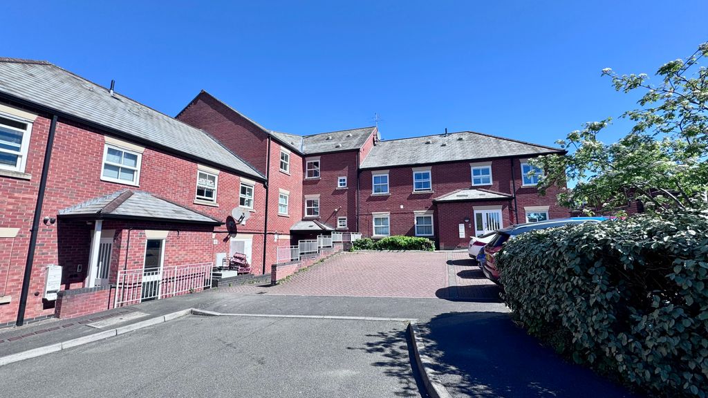 2 bed flat for saleUnderwood Court, Glenfield LE3