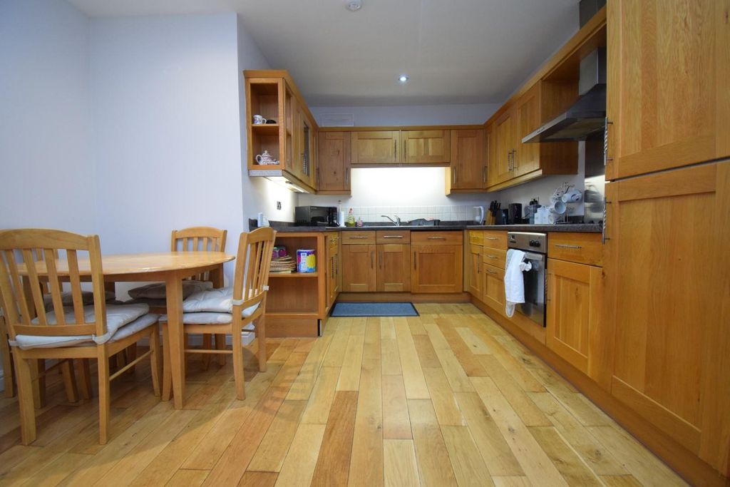 Additional image 8 of 2 bed flat for saleLime Pit Lane, Stanley, Wakefield WF3