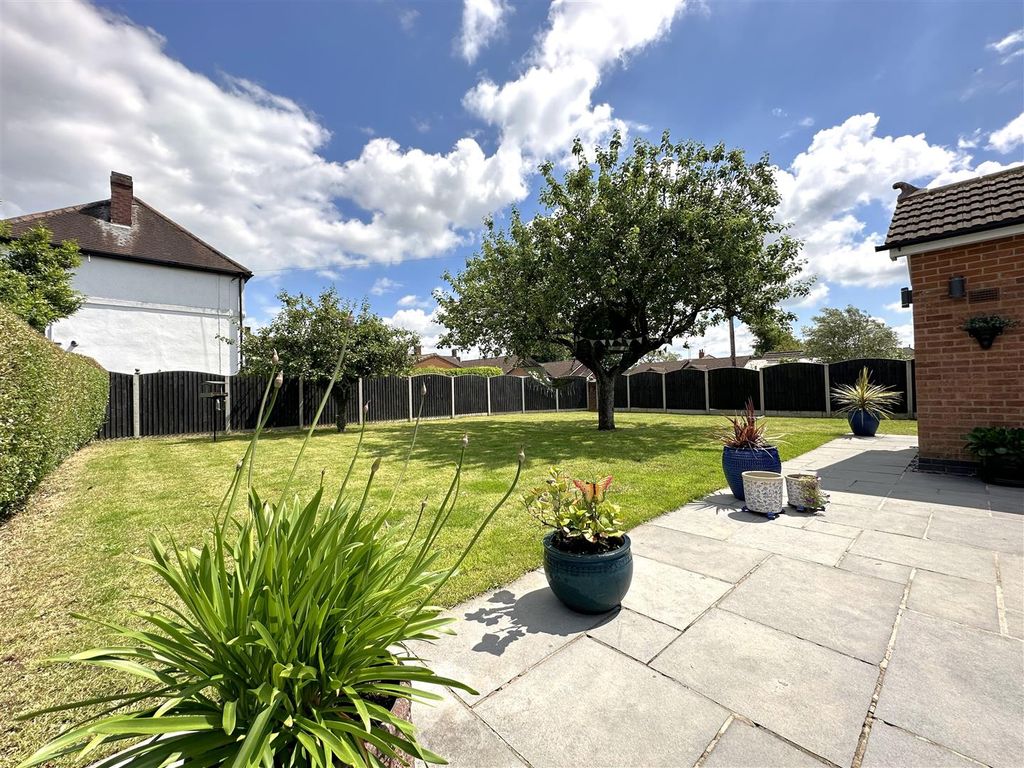 Additional image 3 of 5 bed detached house for saleLondon Road, Balderton, Newark NG24