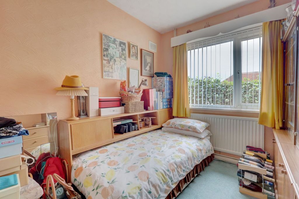 Additional image 10 of 3 bed bungalow for saleNew Road, Princes Risborough, Buckinghamshire HP27