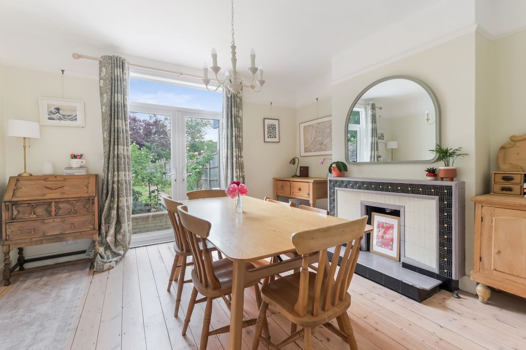 Additional image 4 of 3 bed semi-detached house for saleWillows Avenue, Morden SM4
