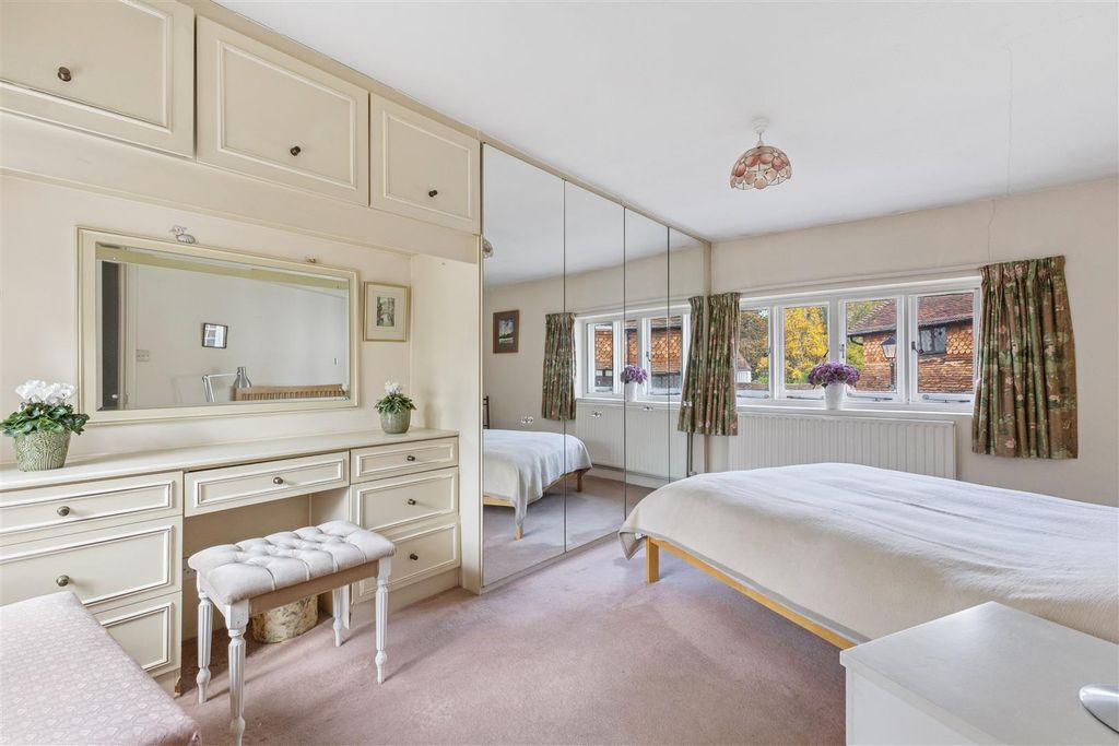 Additional image 10 of 4 bed terraced house for saleKnockhundred Row, Midhurst GU29