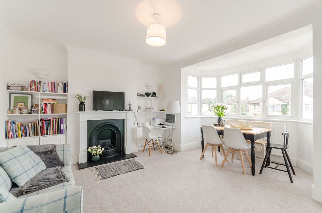 Additional image 2 of 3 bed maisonette for saleWestbury Road, New Malden KT3