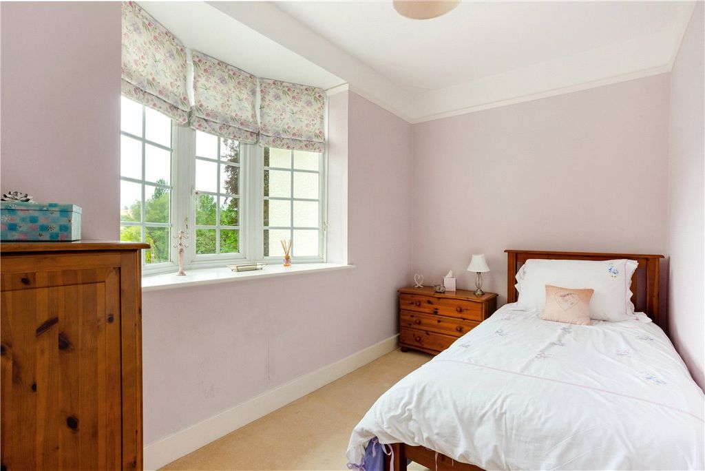 Additional image 19 of 6 bed detached house for saleBath Road, Marlborough, Wiltshire SN8