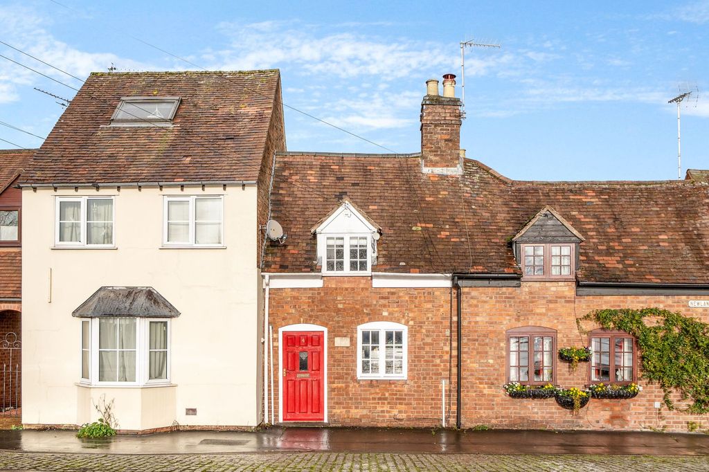 2 bed terraced house for saleNewlands, Pershore WR10