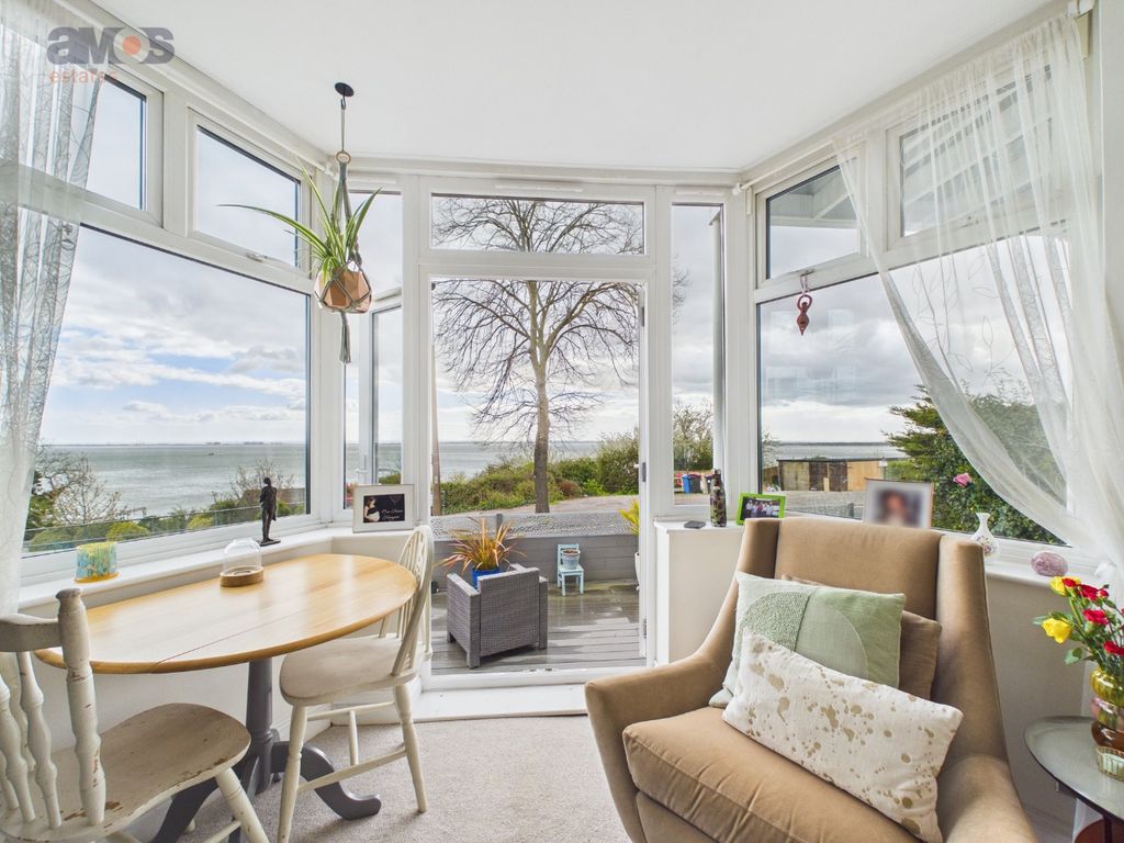 Additional image 5 of 2 bed flat for saleGrand Parade, Leigh-On-Sea SS9