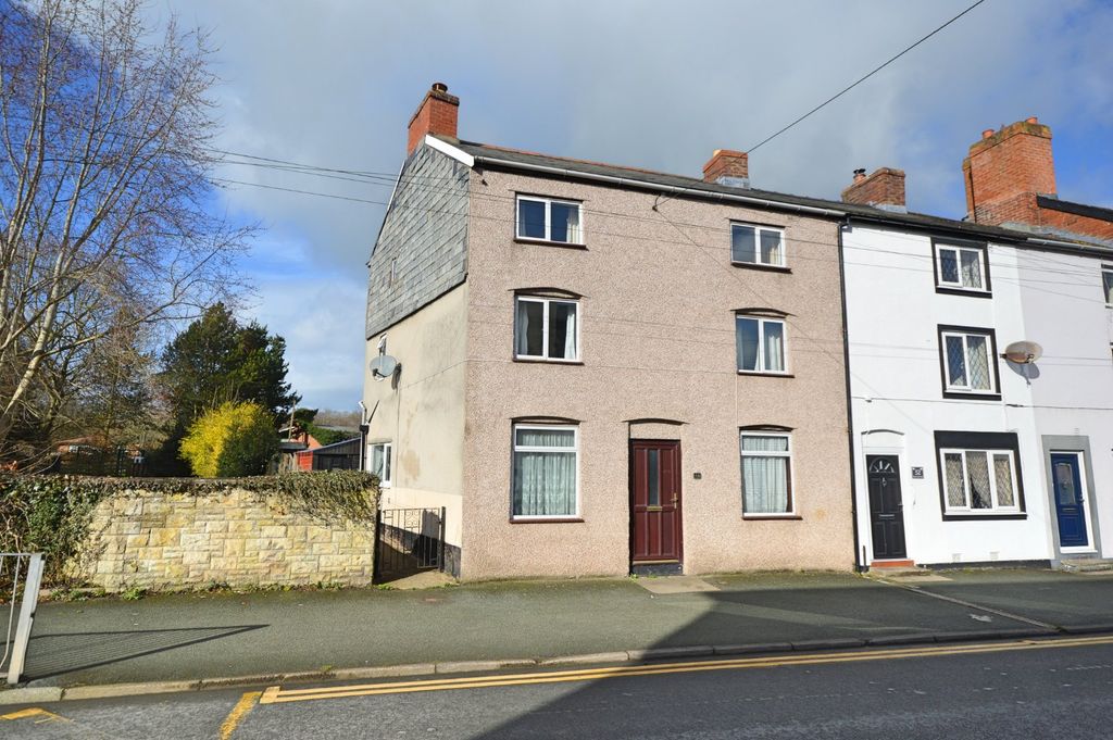 5 bed end terrace house for salePark Street, Newtown, Powys SY16