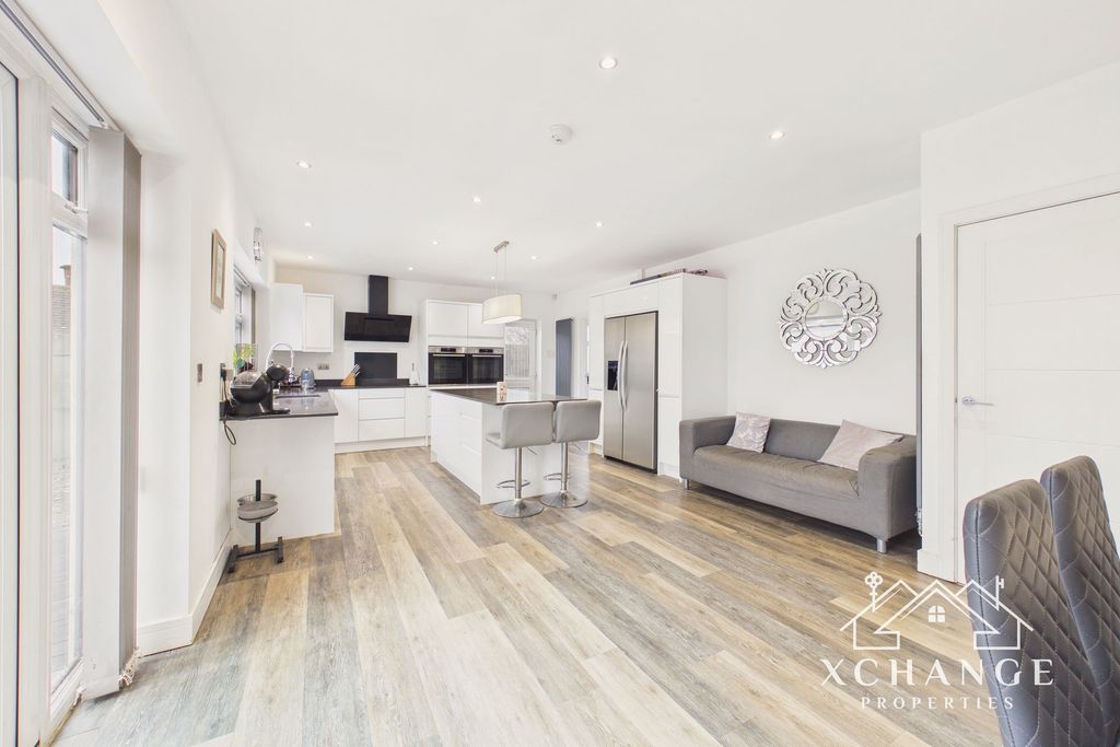 Additional image 10 of 3 bed semi-detached house for saleLutterworth Road, Nuneaton CV11