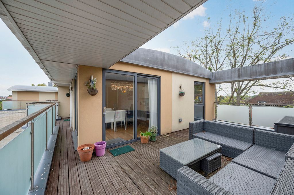 Additional image 3 of 2 bed flat for saleWest Barnes Lane, Raynes Park, New Malden KT3