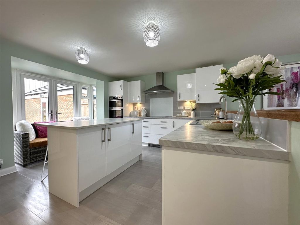 Additional image 8 of 4 bed detached house for saleBlenheim Avenue, Fernwood, Newark NG24