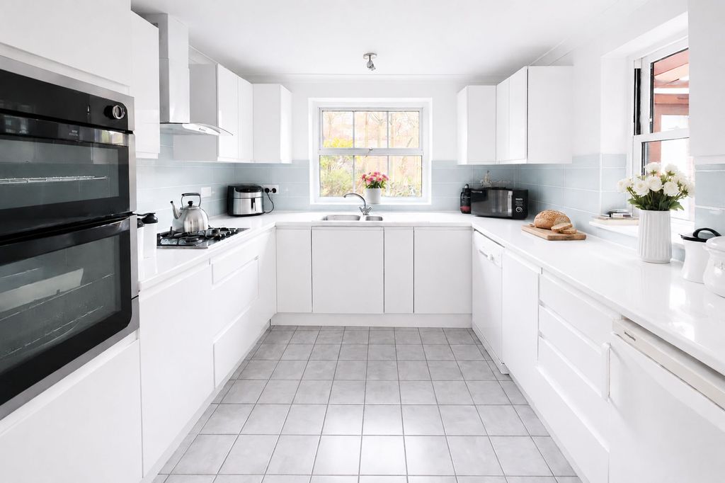 Additional image 9 of 4 bed detached house for saleWillow Way, Princes Risborough HP27