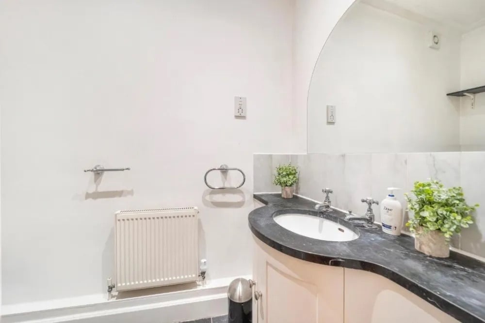 Studio Flat, Craven St, WC2N, N1 7GU photo 5
