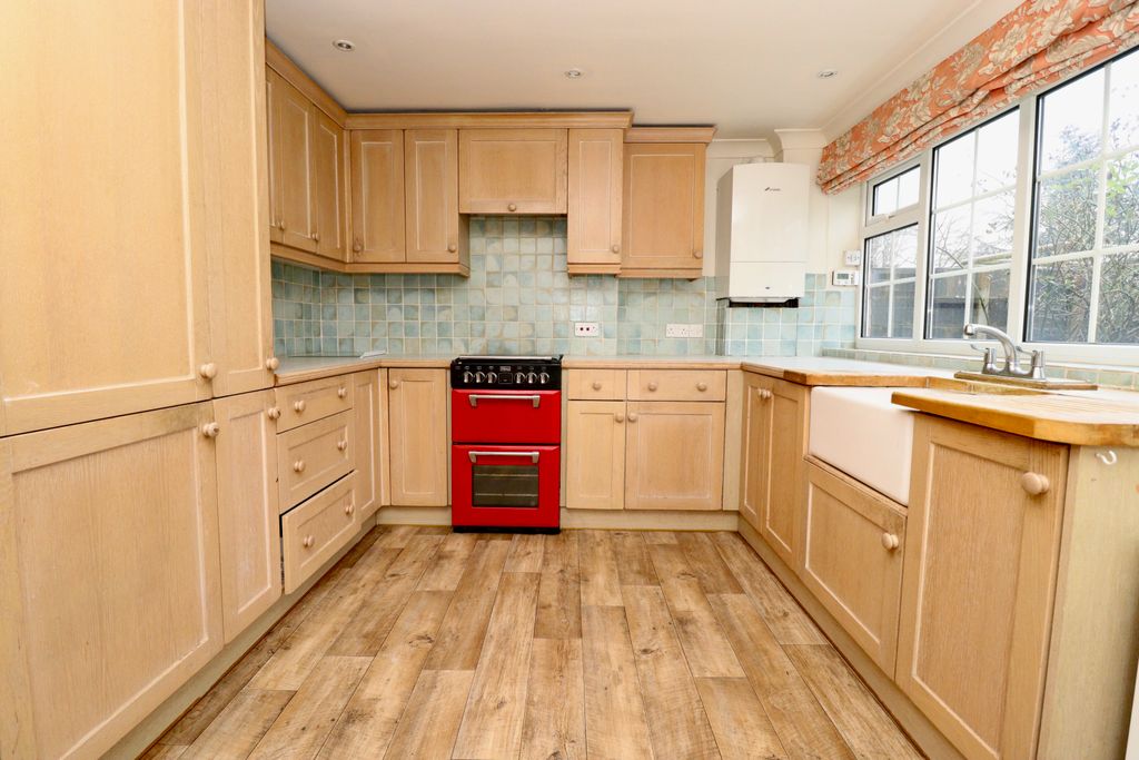 Additional image 2 of 3 bed detached house for saleRasen Road, Tealby, Market Rasen LN8