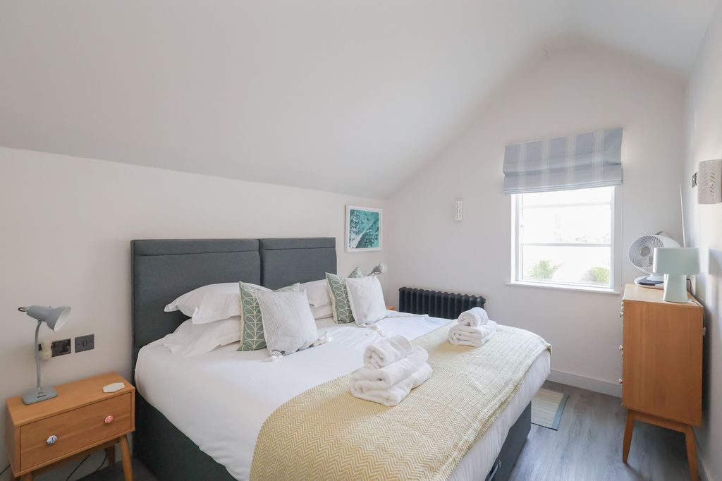 Additional image 14 of 4 bed terraced house for saleThe Strand, Porth, Newquay TR7