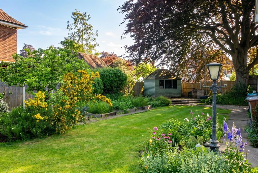 Additional image 19 of 5 bed detached house for saleElm Close, Newark NG24