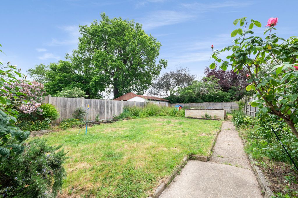 Additional image 20 of 3 bed semi-detached house for saleWillows Avenue, Morden SM4
