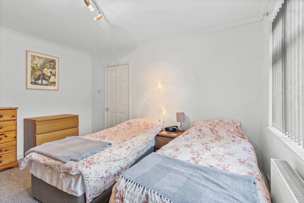 Additional image 23 of 4 bed chalet for saleRailway Road, Newhaven BN9