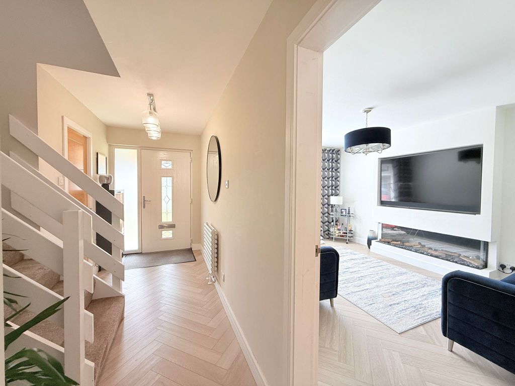 Additional image 2 of 4 bed semi-detached house for salePark Road, Falkirk FK2