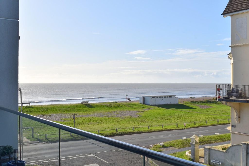 Additional image 19 of 2 bed flat for saleQueens Road, Littlestone TN28