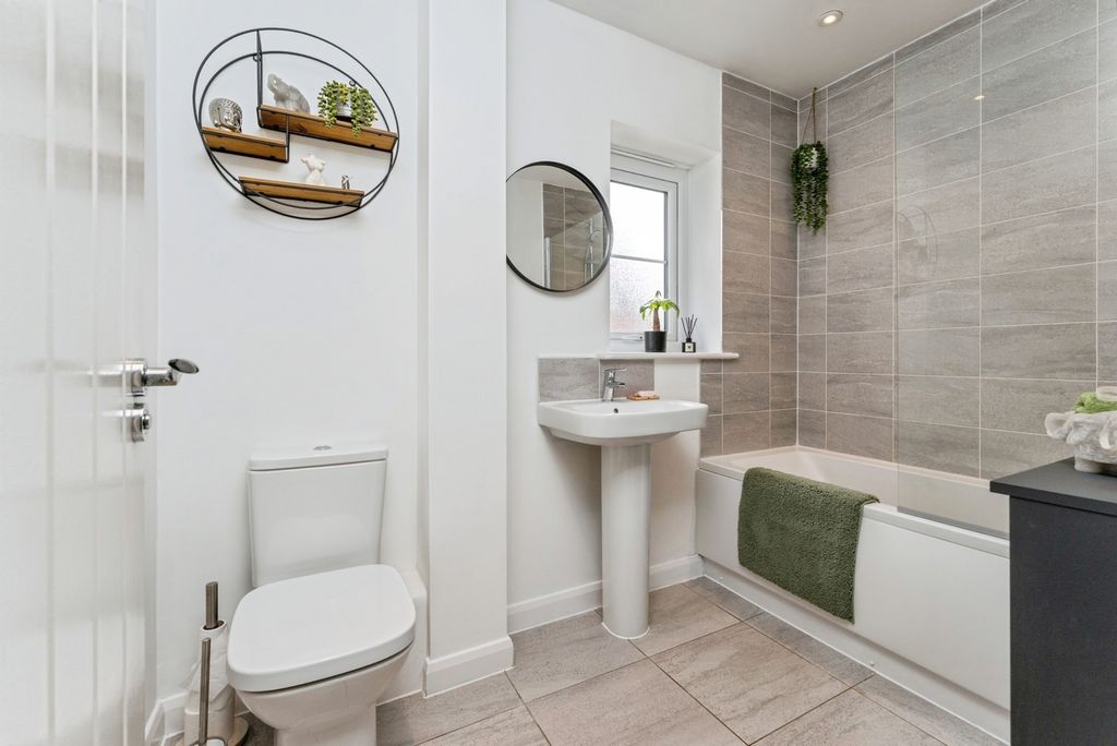 Additional image 24 of 3 bed detached house for saleLlys Carchar, Mold, Flintshire CH7