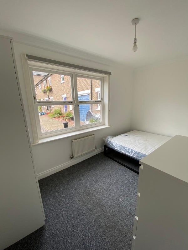 Room in a Shared Flat, Harmsworth Mews, SE11, N1 7GU photo 3