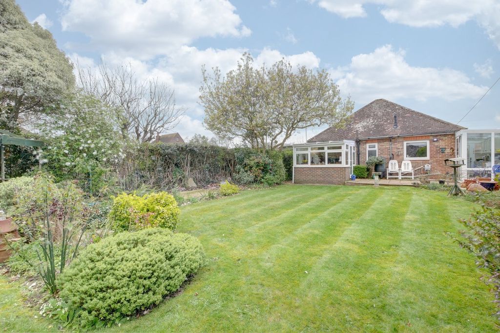 2 bed detached bungalow for saleNursery Close, Polegate BN26