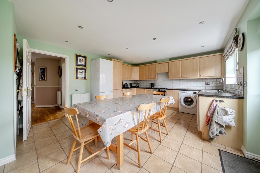 Additional image 5 of 6 bed detached house for saleNewbury, Berkshire RG14