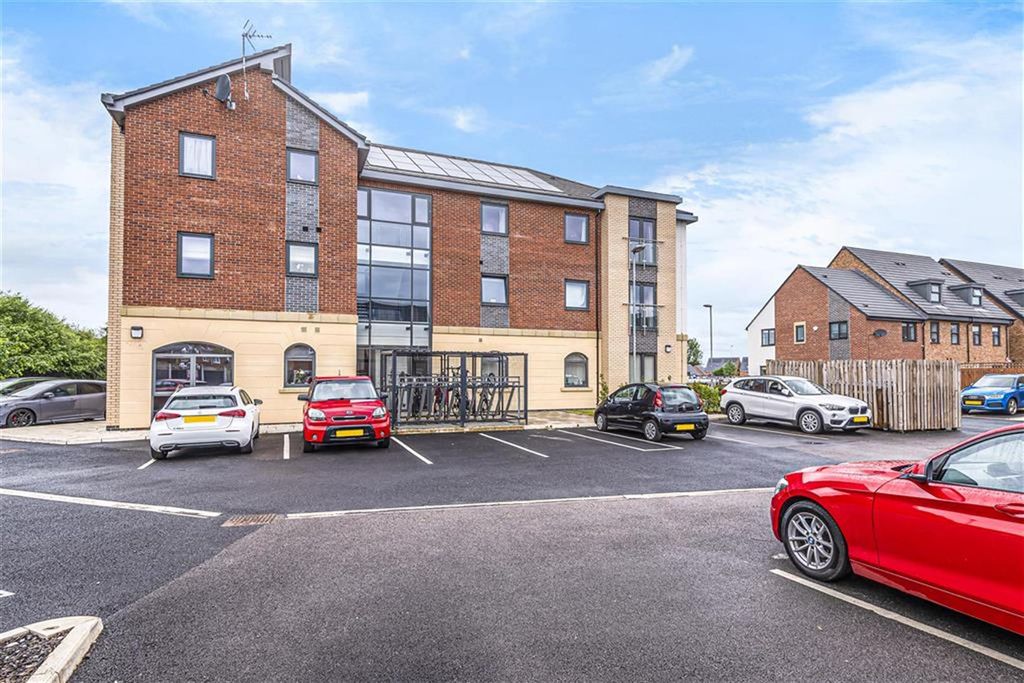 2 bed flat for salePearson Place, Leigh WN7