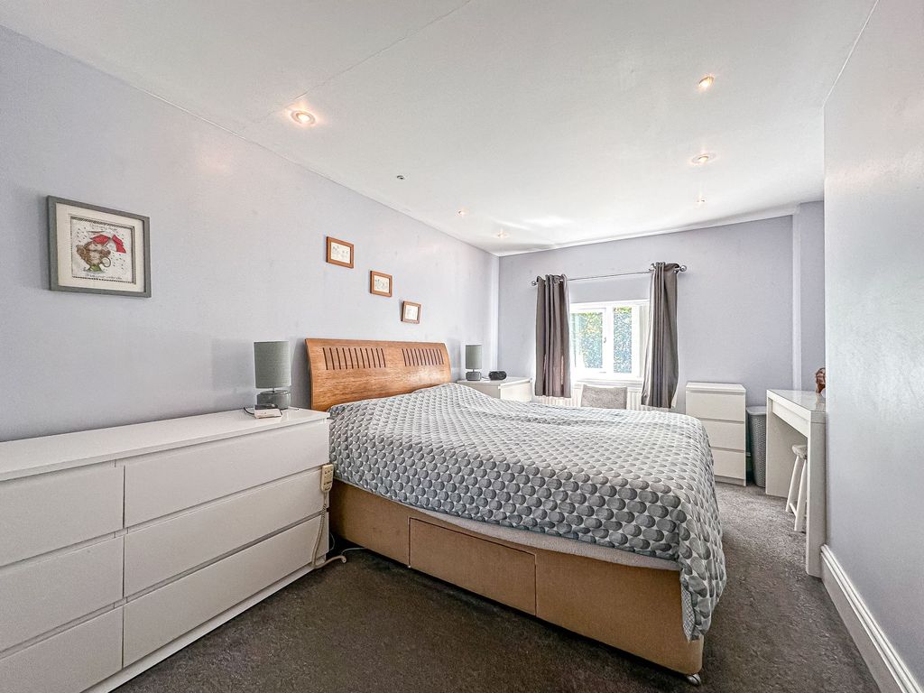 Additional image 24 of 4 bed detached house for saleChester High Road, Neston CH64
