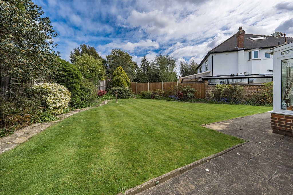 Additional image 9 of 4 bed detached house for saleBuxton Drive, New Malden KT3