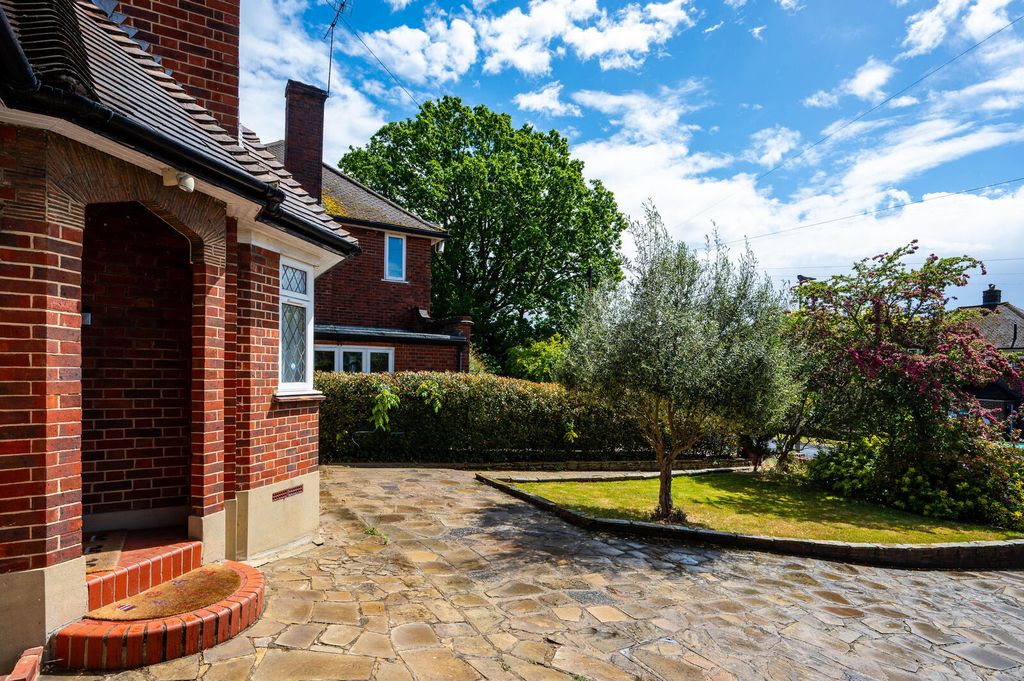 Additional image 13 of 4 bed detached house for saleBurghley Avenue, Coombe, New Malden KT3