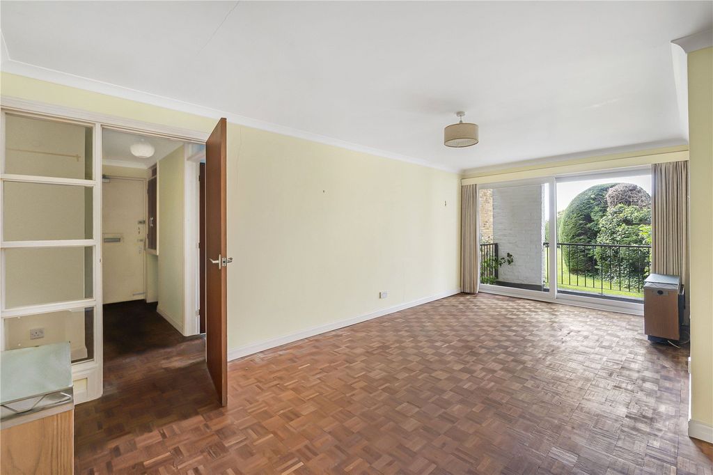 Additional image 4 of 2 bed flat for saleLower Street, Pulborough, West Sussex RH20