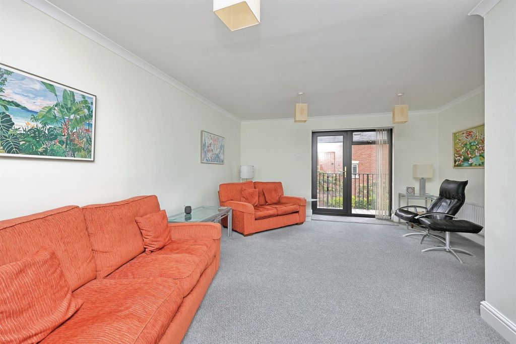4 bed flat for saleMulberry Close, Norwich NR3 photo 5