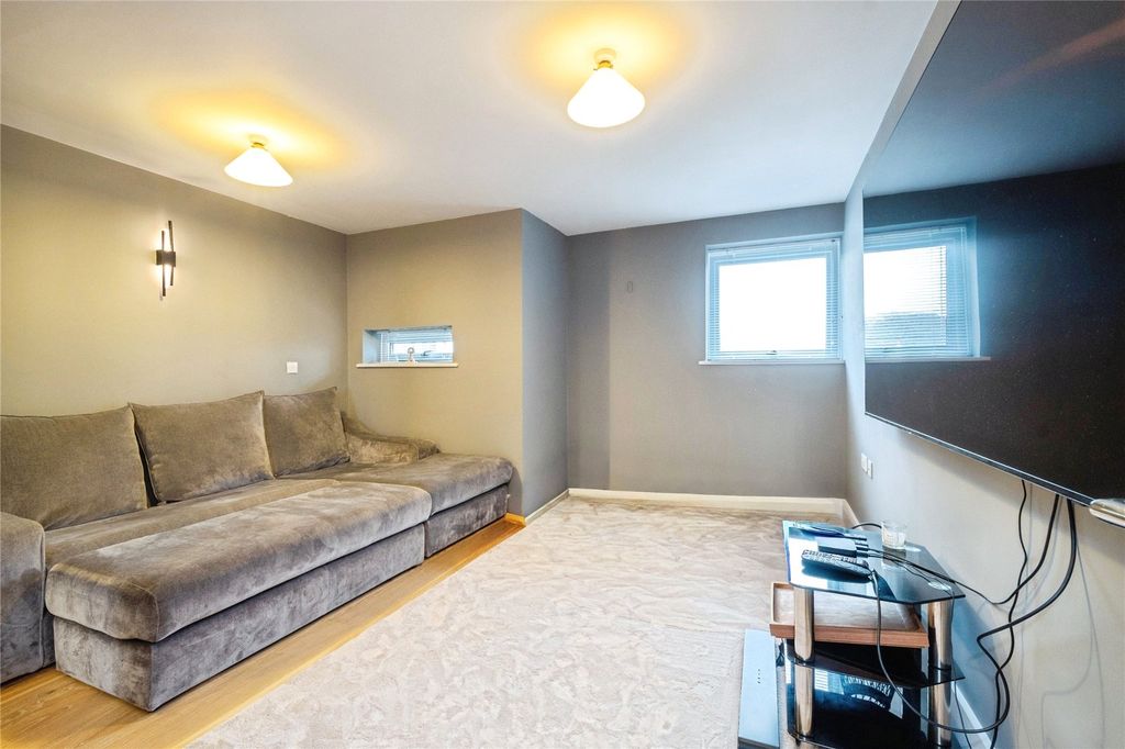 Additional image 9 of 3 bed maisonette for saleBolowthas Court, Bonython Road, Lusty Glaze, Newquay TR7