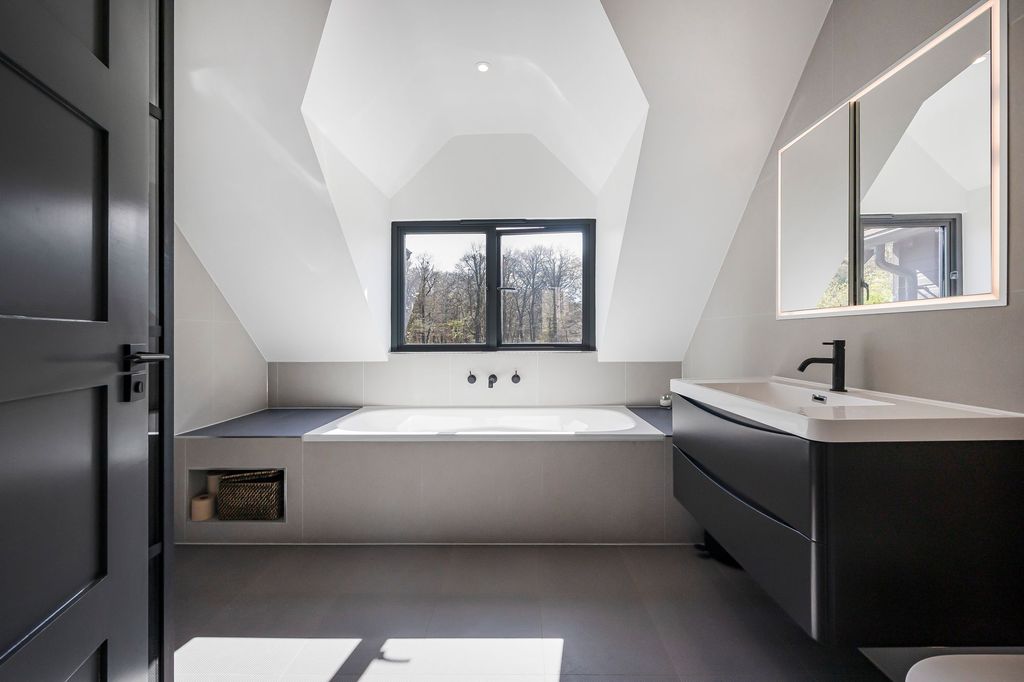 Additional image 17 of 5 bed detached house for saleMarlow Common, Marlow SL7