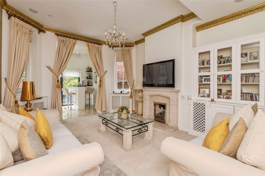 Additional image 23 of 2 bed terraced house for saleHigh Street, Ongar, Essex CM5