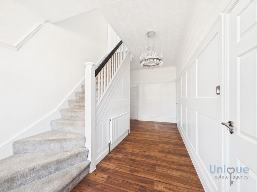 5 bed detached house for saleThe Boulevard, Lytham St. Annes FY8 photo 2