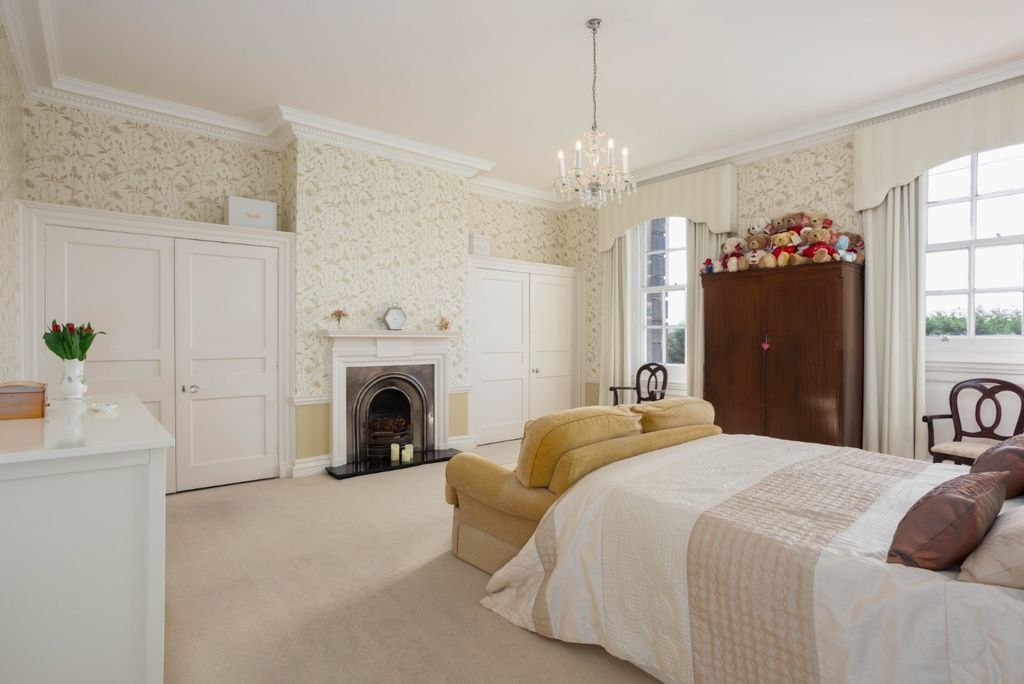 Additional image 6 of 3 bed flat for saleSt. Helens Lane, Leeds, West Yorkshire LS16