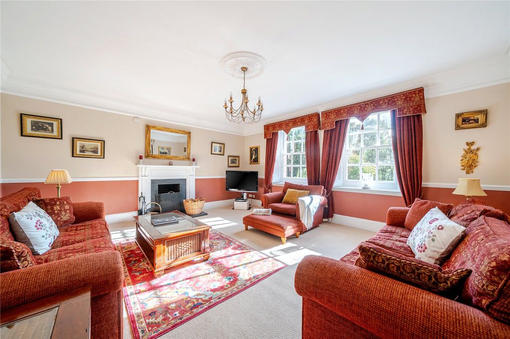 Additional image 2 of 2 bed flat for saleBrook, Lyndhurst, Hampshire SO43