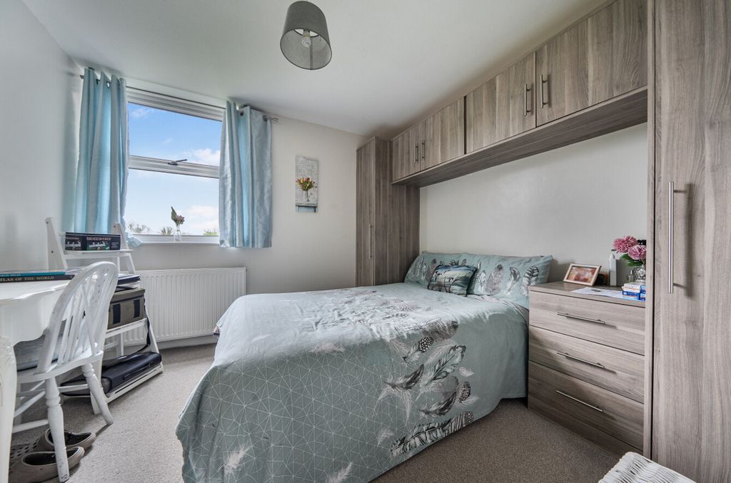 Additional image 7 of 3 bed flat for saleStation Road, Pulborough RH20