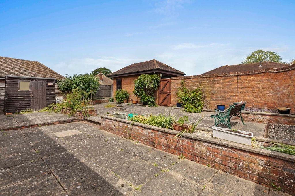 Additional image 10 of 3 bed detached bungalow for saleNew Road, Princes Risborough HP27