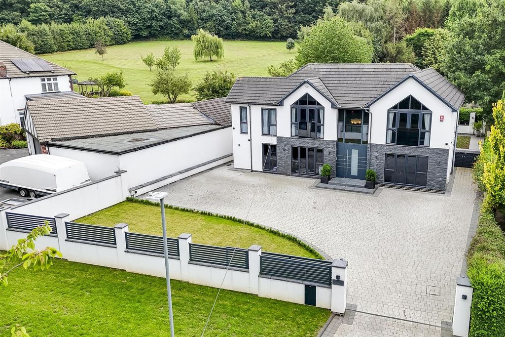 5 bed detached house for saleLandmere Lane, Ruddington NG11