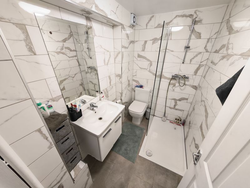 Additional image 4 of 8 bed semi-detached house for saleNewbury Close, Northolt UB5