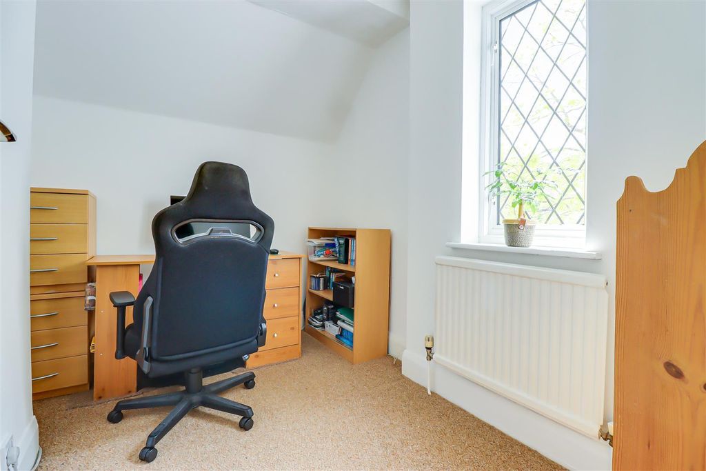Additional image 31 of 5 bed detached house for saleWoodside, Leigh-On-Sea SS9