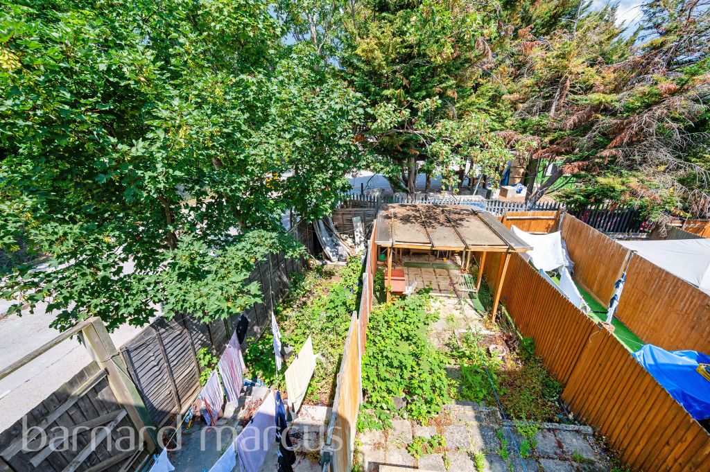 Additional image 11 of 3 bed maisonette for saleCentral Road, Morden SM4