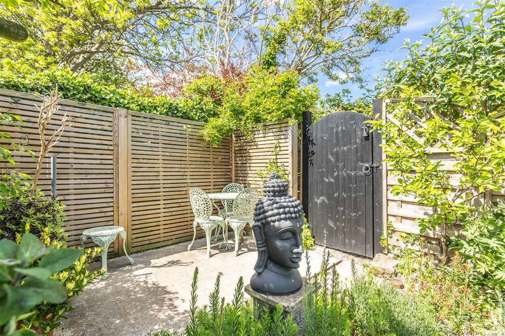 Additional image 35 of 3 bed semi-detached house for saleWellington Road, Newhaven BN9